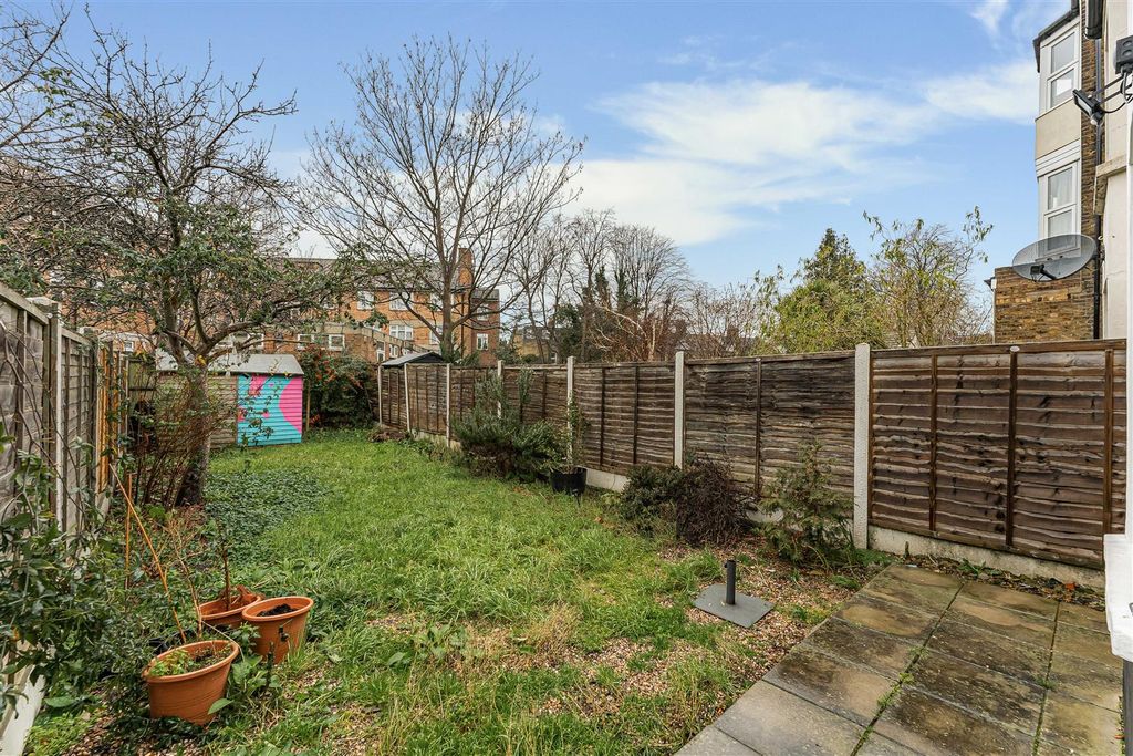 Property photo 3 of 13