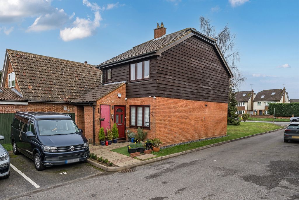 Property photo 1 of 10