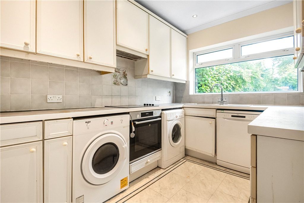 Property photo 3 of 22 Picture No. 03