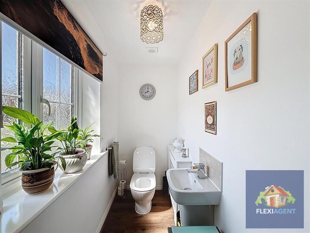 Property photo 3 of 28 4367487