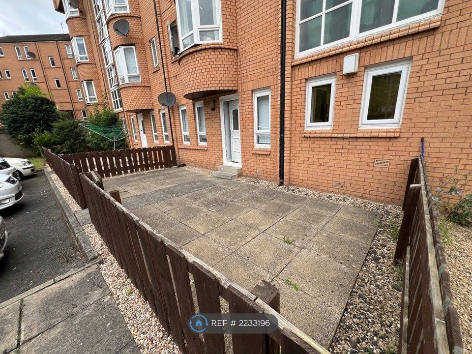 Property photo 3 of 35