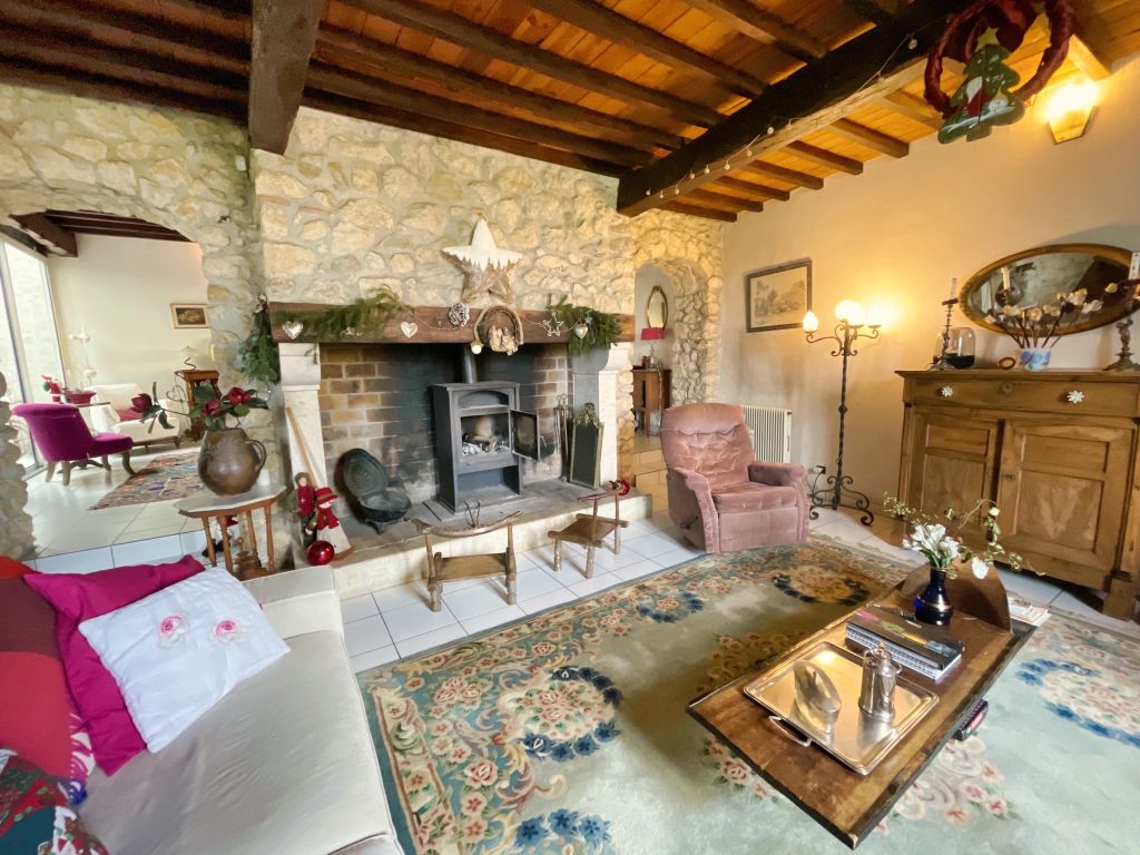 Property photo 2 of 26