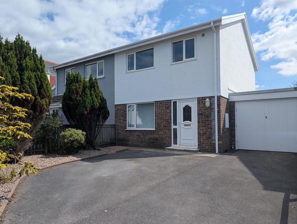 Property photo 1 of 17 1000018157.Jpg