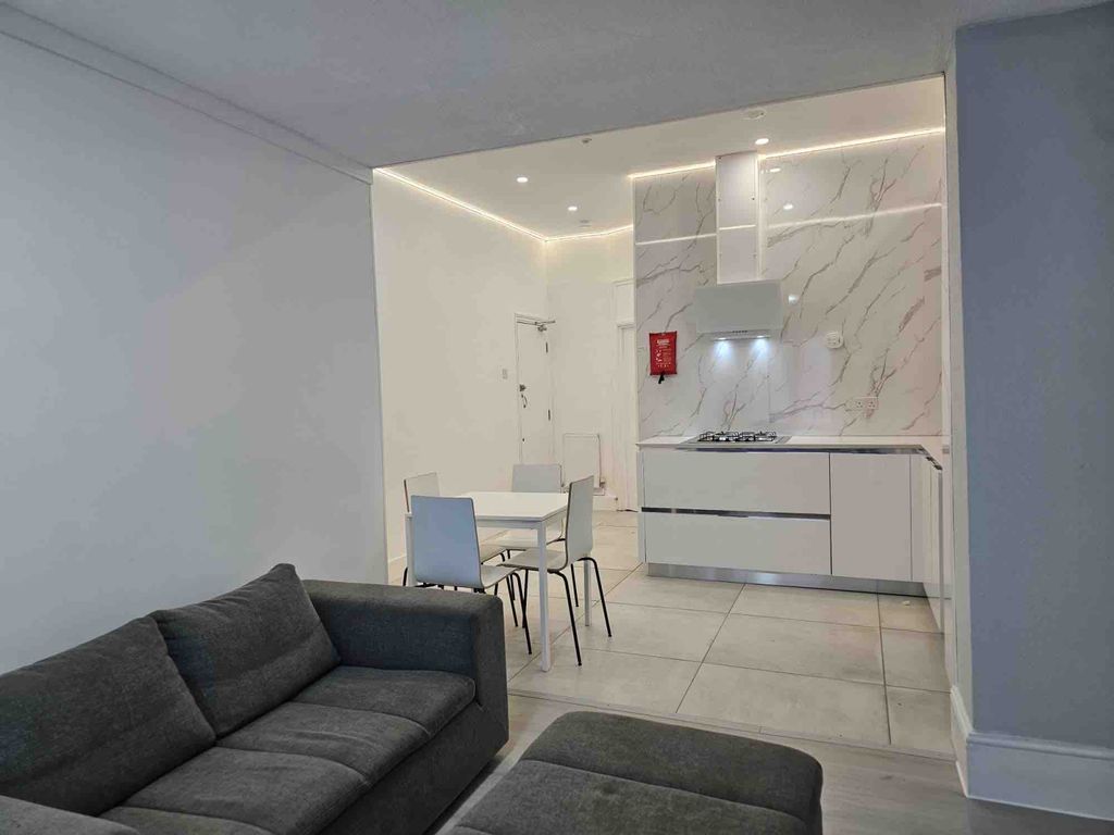 Property photo 2 of 16 Gallery