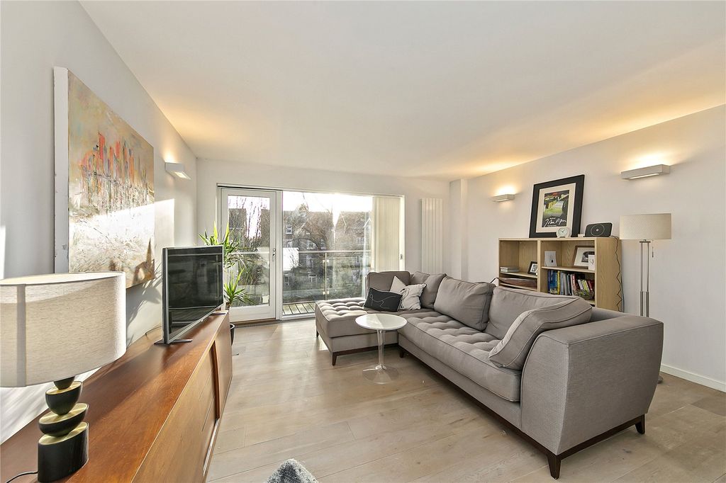 Property photo 2 of 14 Picture No. 02