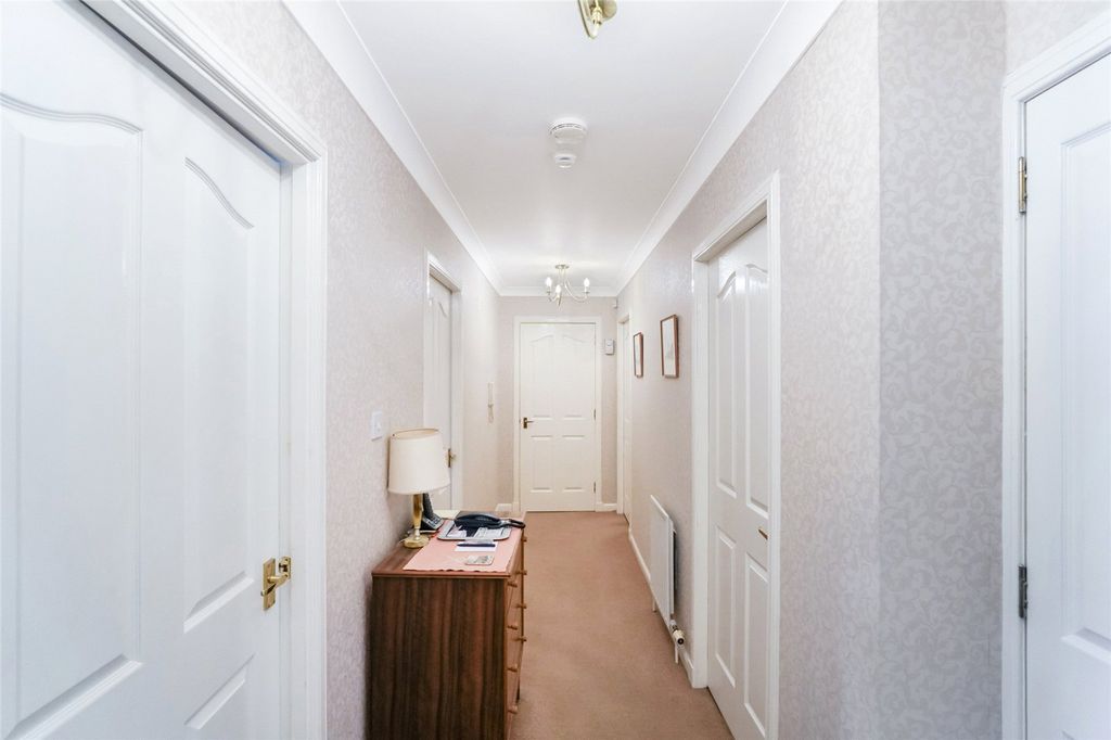 Property photo 3 of 16 Hall