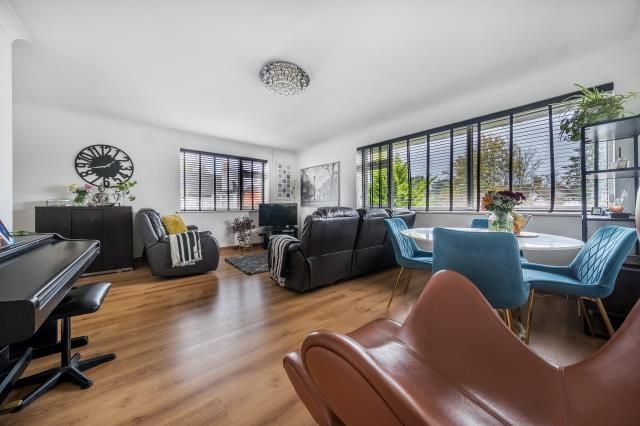 Property photo 2 of 19 Living Room