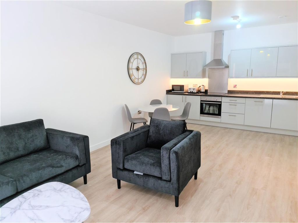 Property photo 3 of 9