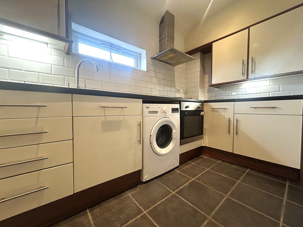 Property photo 1 of 5 Kitchen