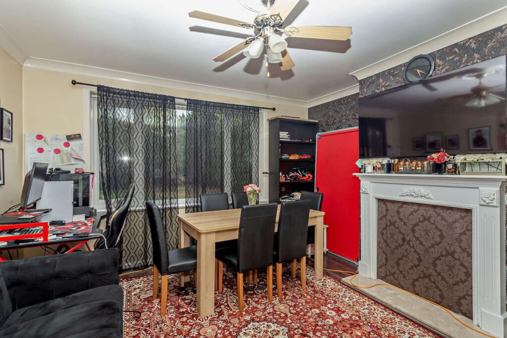 Property photo 2 of 21