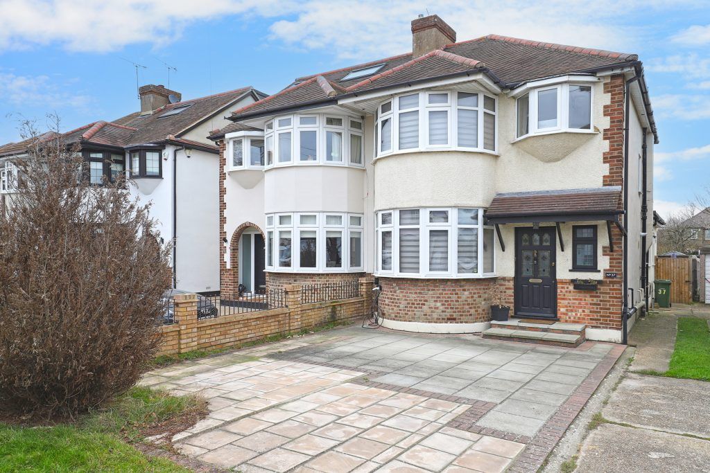 Property photo 1 of 23