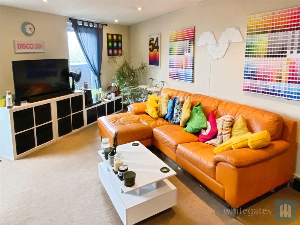 Property photo 3 of 7 Picture No. 05