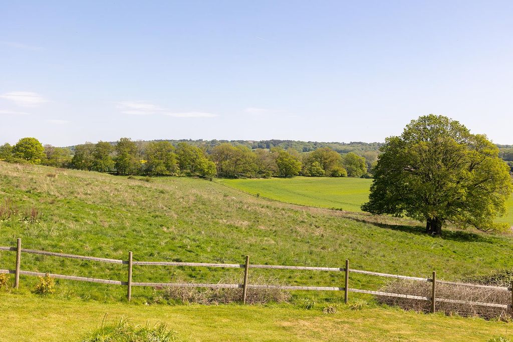 Additional image 15 of 5 bed farmhouse for saleLong Lane, Shaw, Newbury, Berkshire RG14