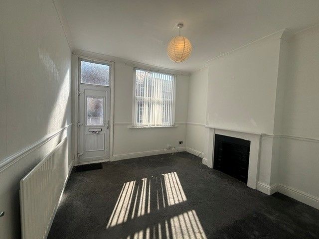 Property photo 2 of 17 Image