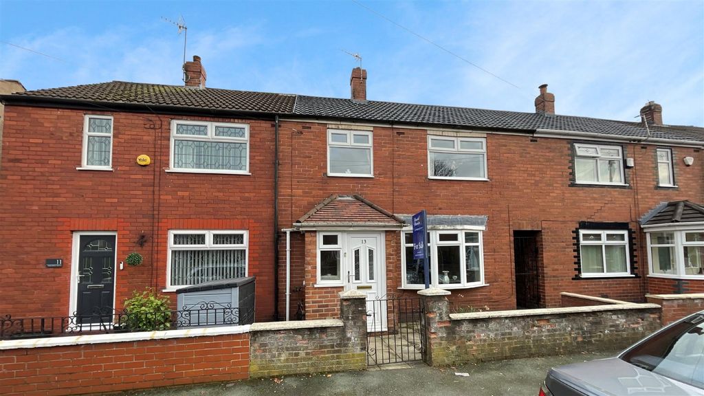 Property photo 1 of 19 Holly Bank Grove For Sale