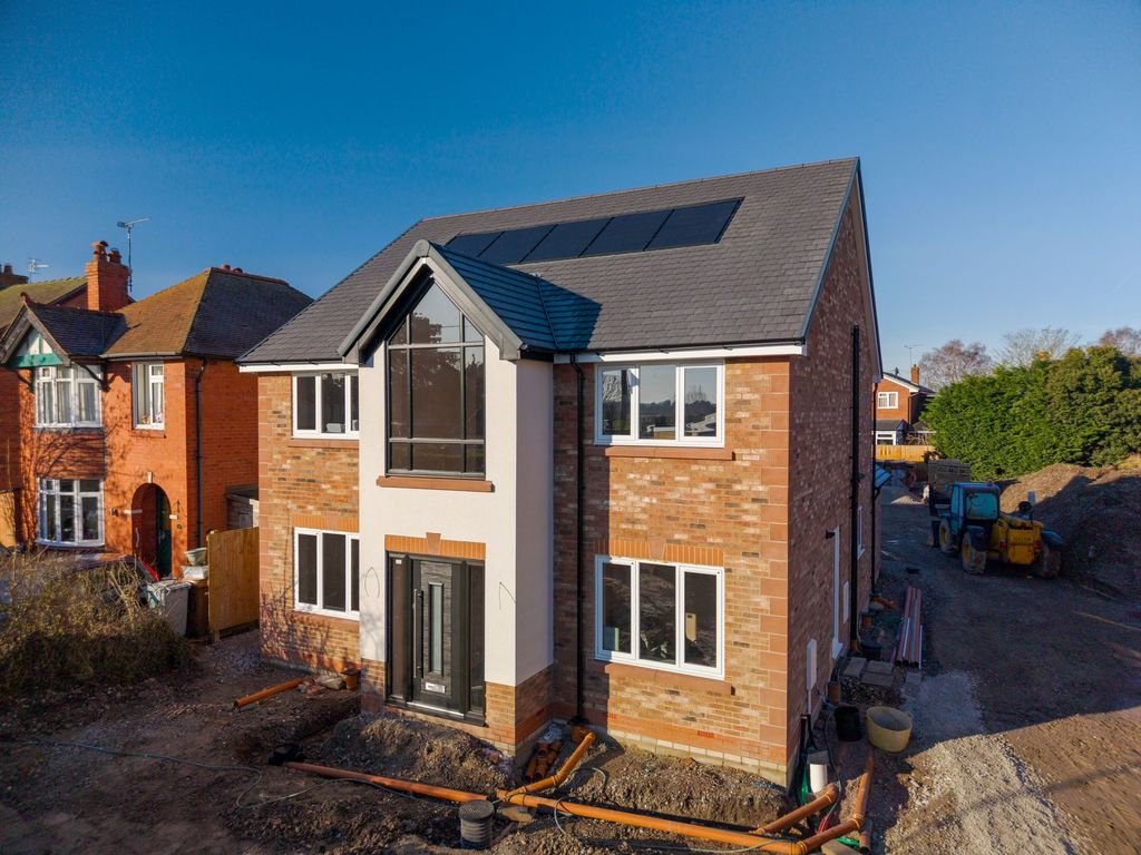 Property photo 2 of 9