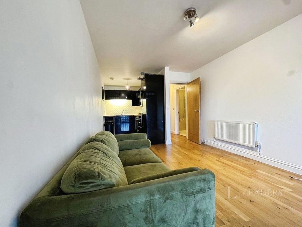 Property photo 3 of 7 Pbox-Img.Jpg