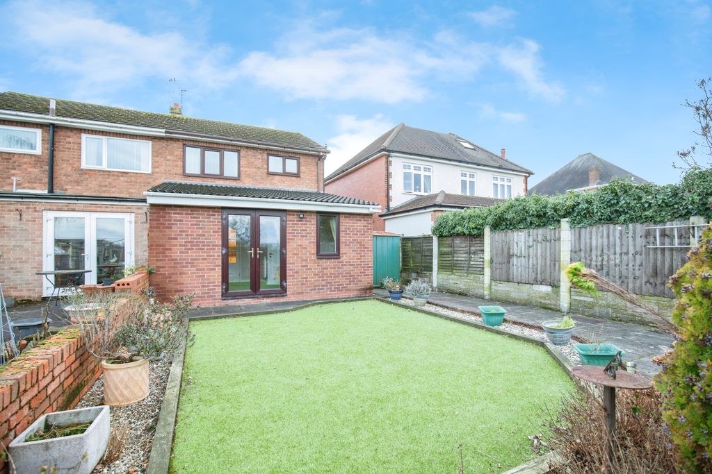 Property photo 2 of 23 d7Bb87Fc-Mw-10079