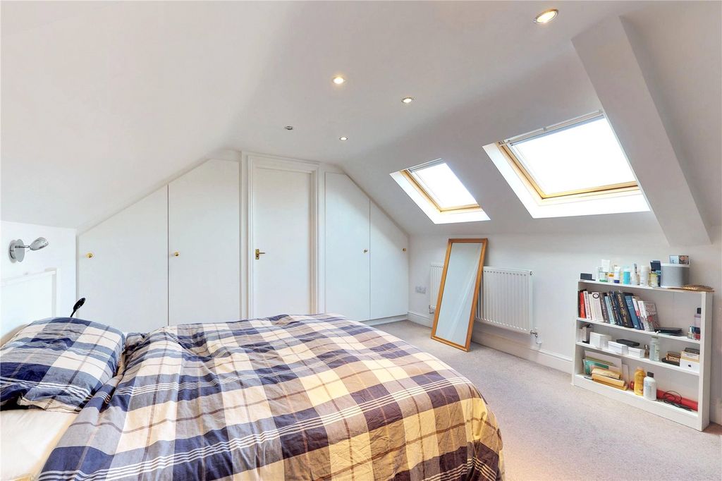 Property photo 3 of 9 Picture No. 38