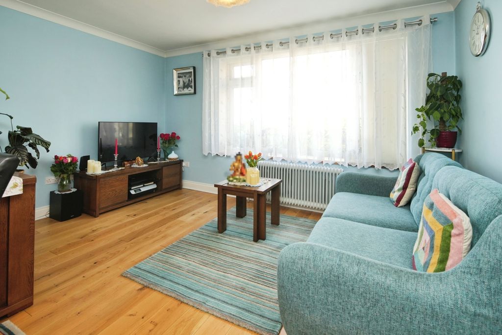 Property photo 2 of 14 Pbox-Img.Jpg