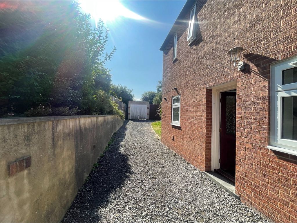 Property photo 3 of 31 Picture No. 04