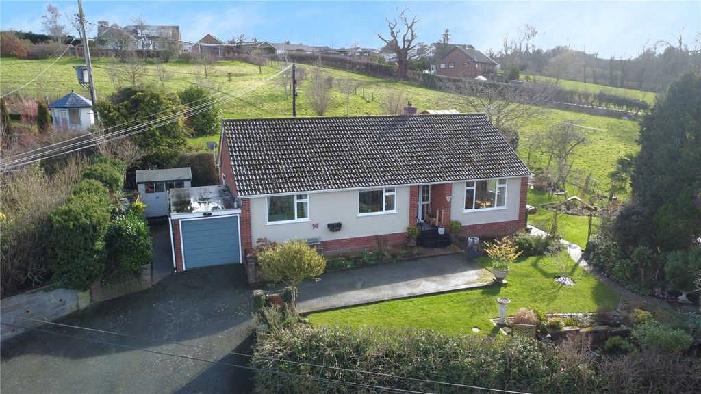 Property photo 1 of 28 Picture No. 03
