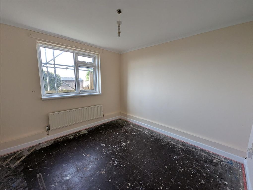 Property photo 3 of 4 Qlfwqeve4Emam7Uf17Wq8G.Jpg