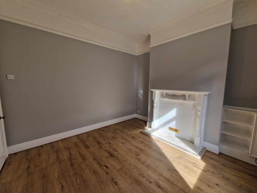 Property photo 3 of 9 Image