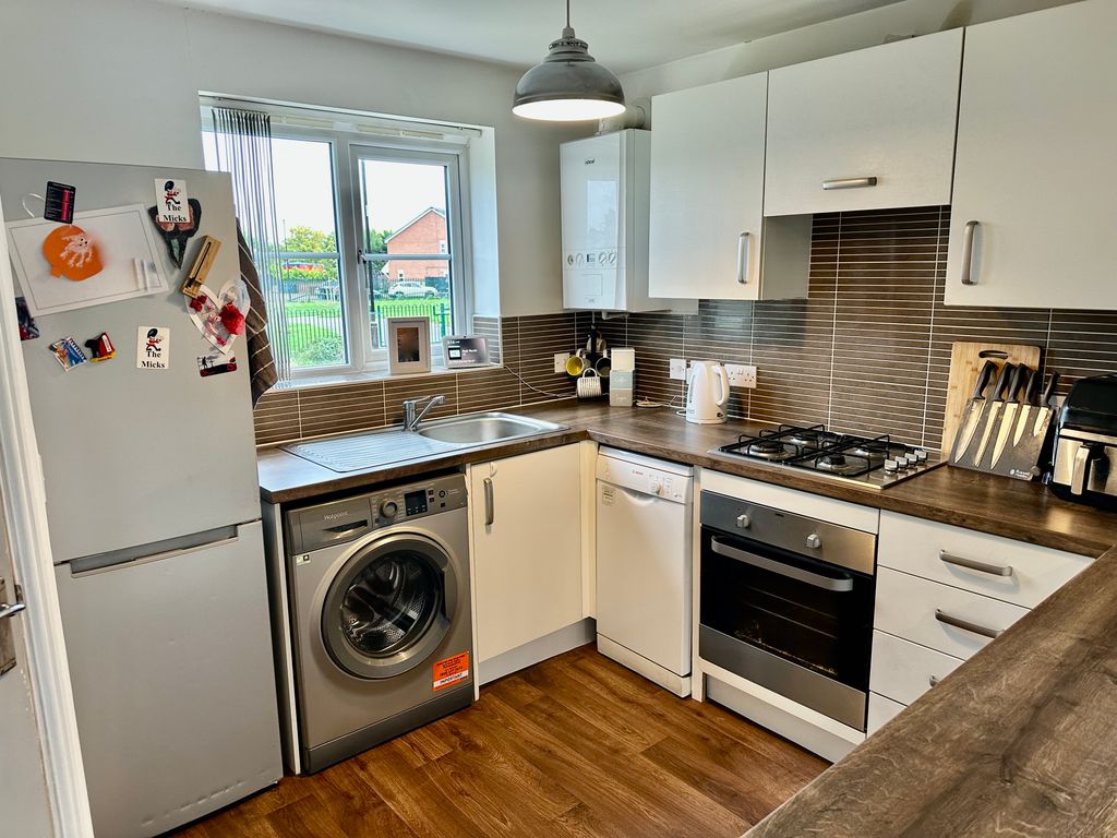 Property photo 3 of 28 Img_0843