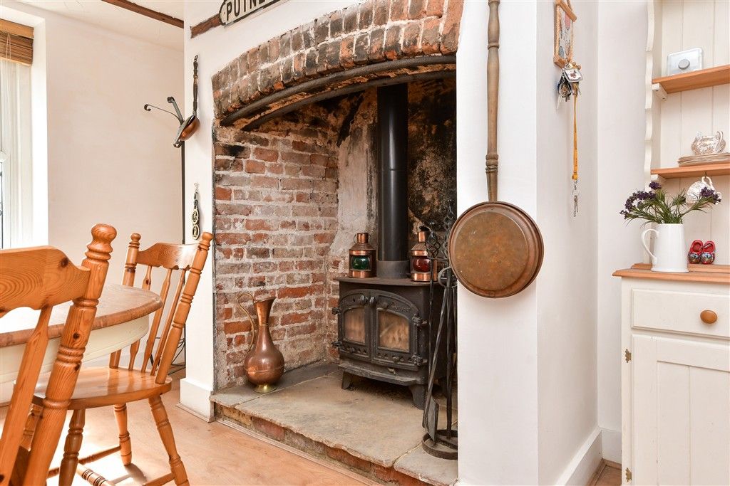 Property photo 3 of 12 Internal Feature