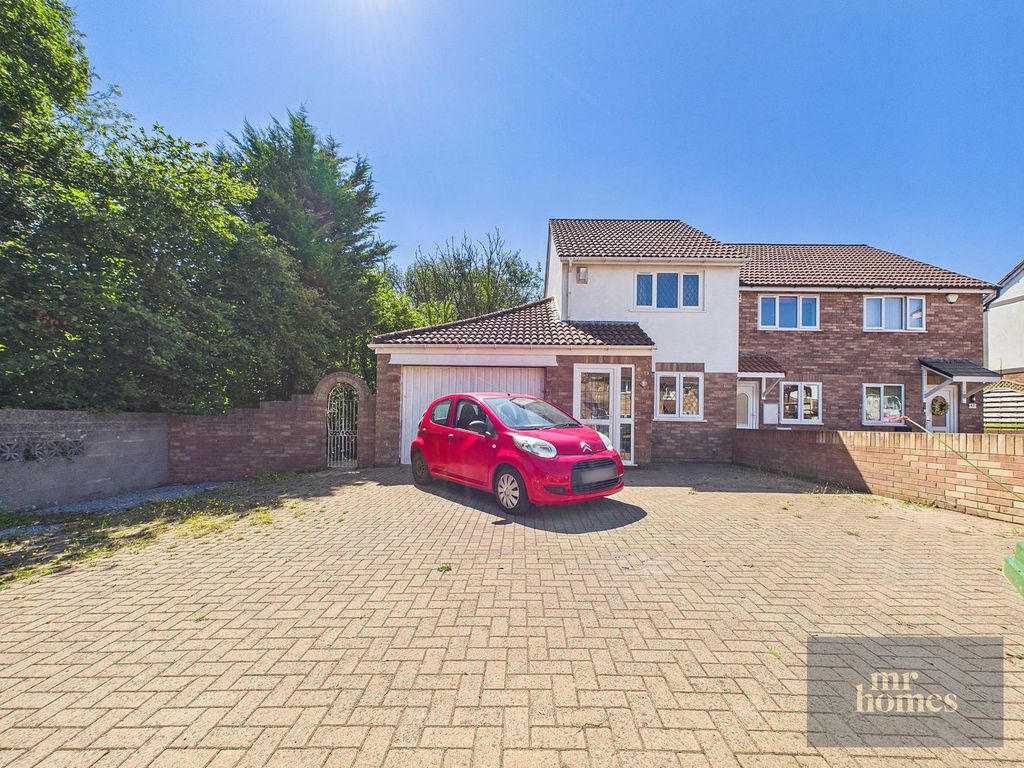 Property photo 1 of 27
