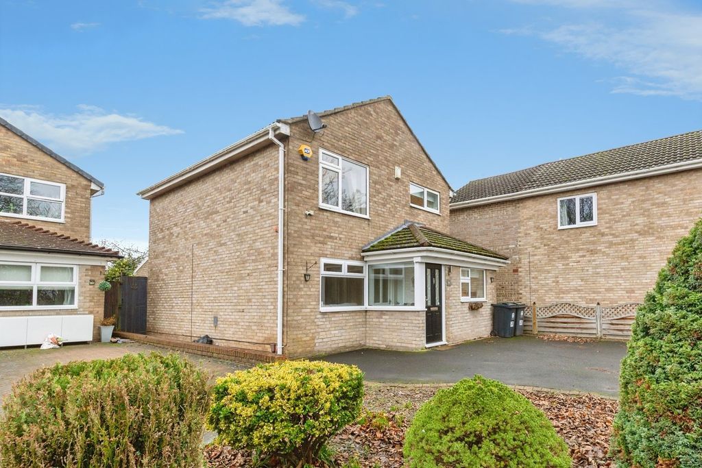 Property photo 2 of 20