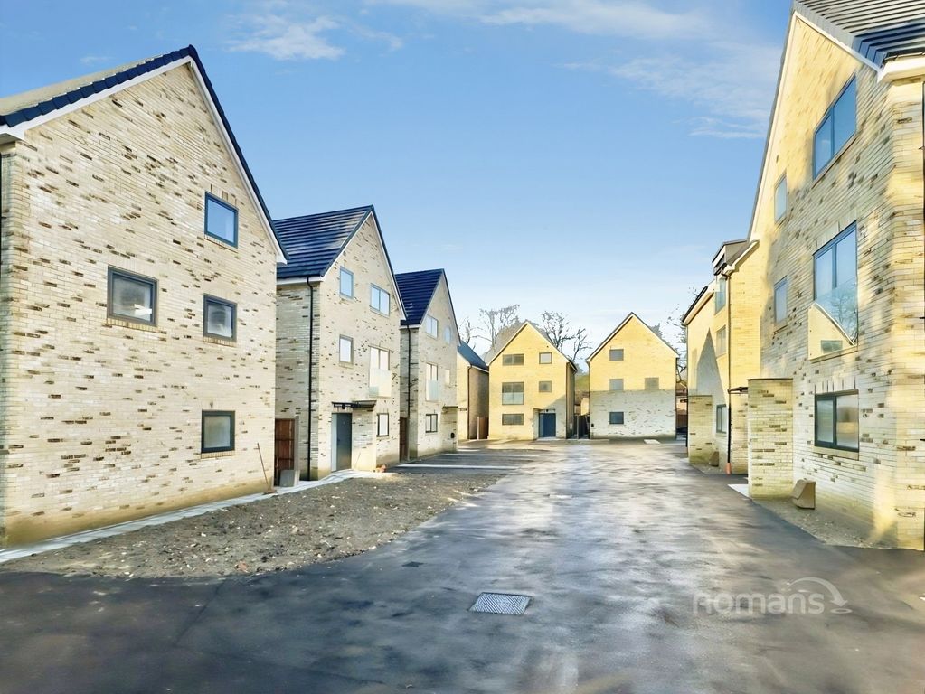 Property photo 1 of 15 Pbox-Img.Jpeg