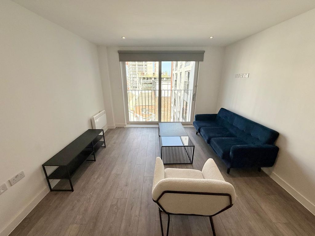 Property photo 3 of 7 Gallery