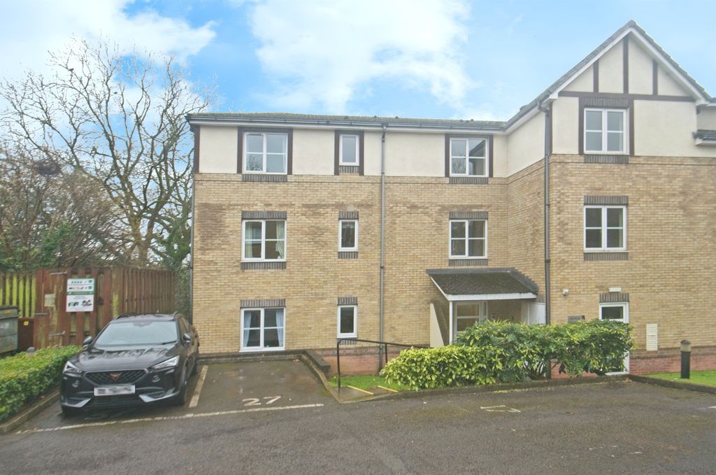 Property photo 1 of 15