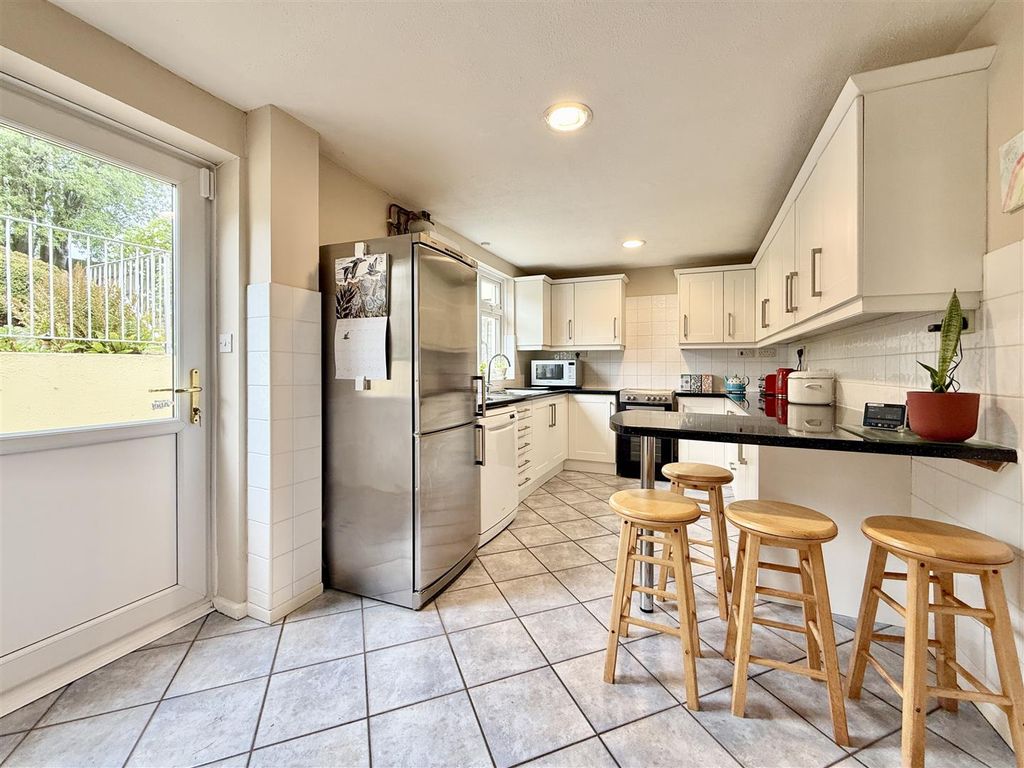 Property photo 2 of 24 Kitchen.Jpg