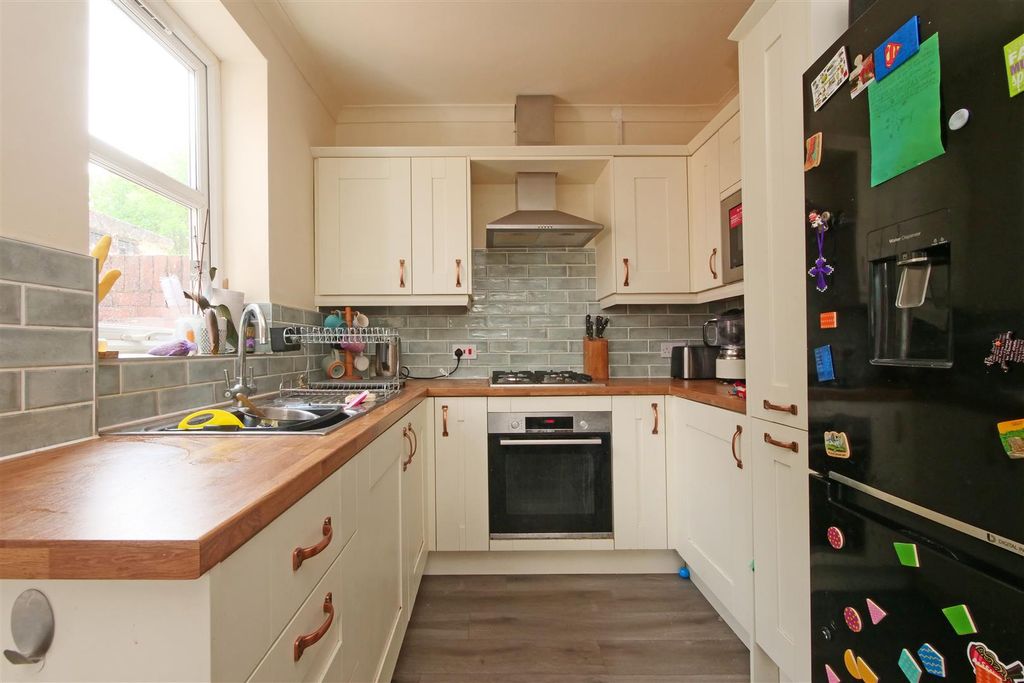 Property photo 3 of 12 Pnmb0256.Jpg