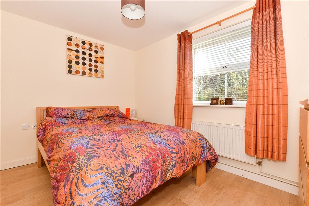 Property photo 2 of 10 Bedroom