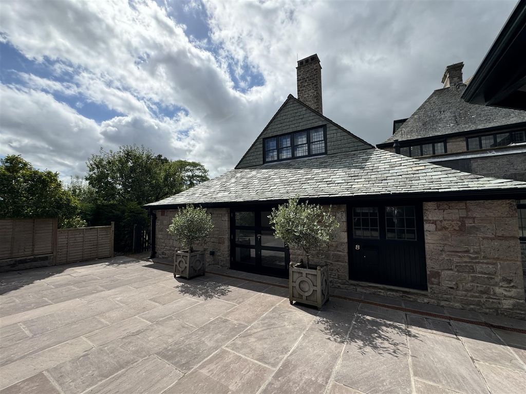 Property photo 1 of 46 Front View