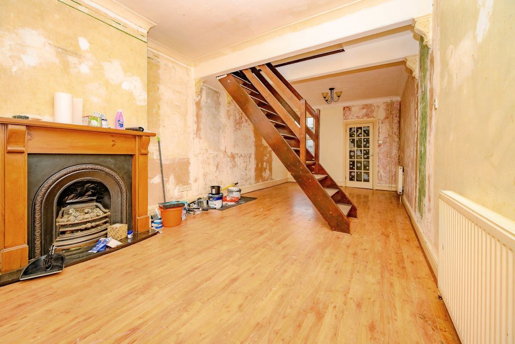 Property photo 2 of 11 Photo