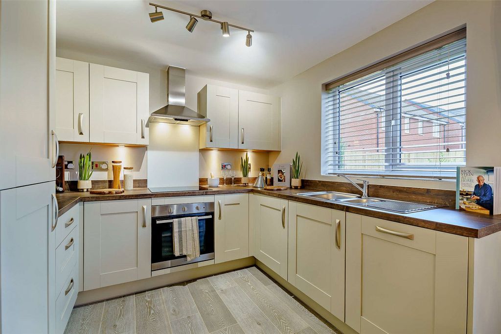 Property photo 2 of 8 Picture No. 03