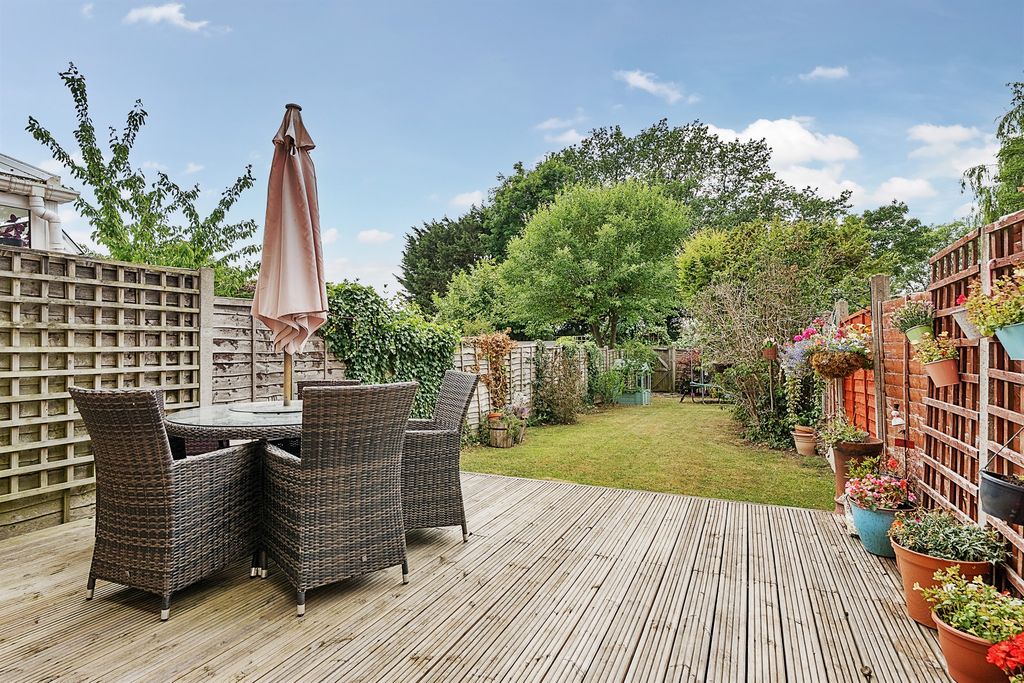 Property photo 2 of 12