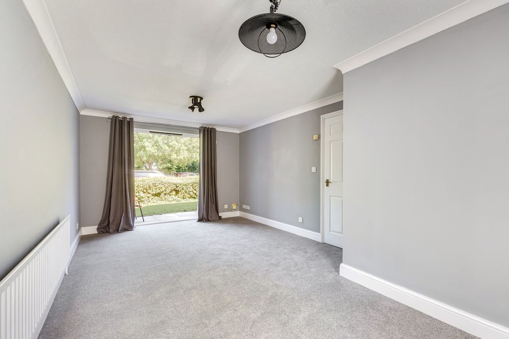 Property photo 3 of 10 Gallery