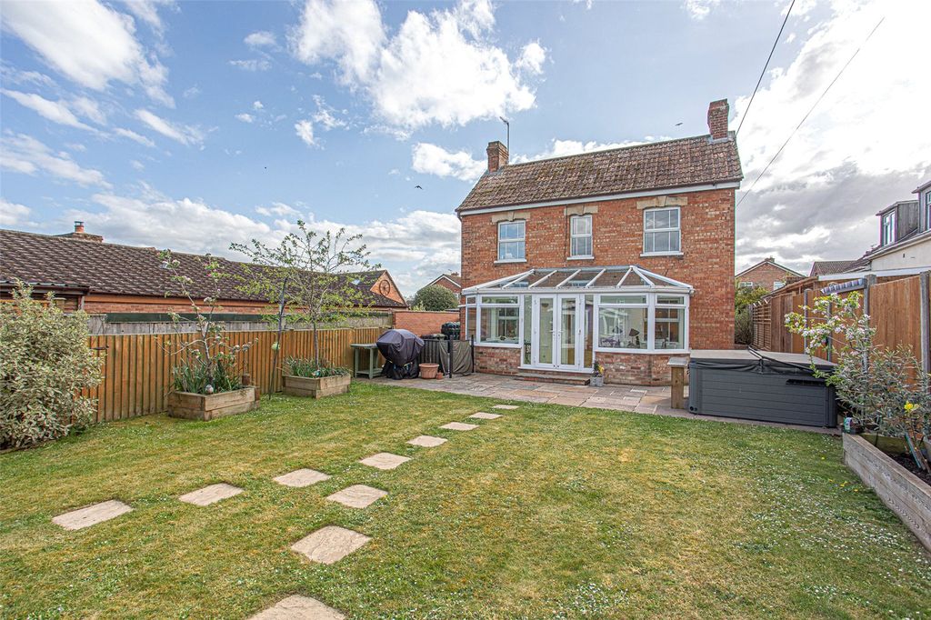 Property photo 1 of 17 Picture No. 18