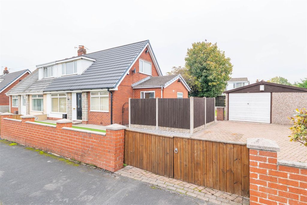 Property photo 2 of 30 Front External