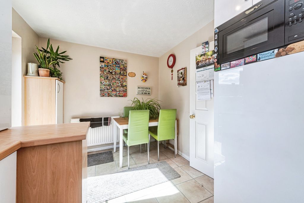 Additional image 5 of 2 bed semi-detached house for saleJustice Close, Thatcham RG19