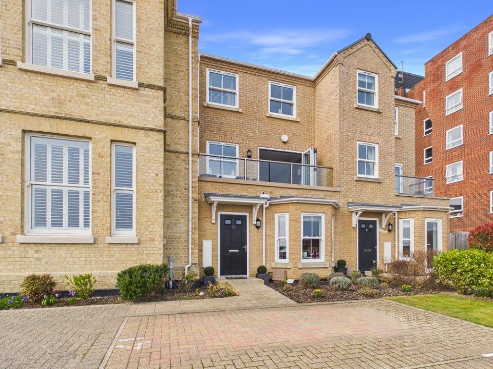 Property photo 1 of 25