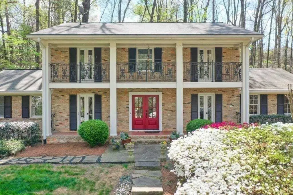 Property photo 1 of 31