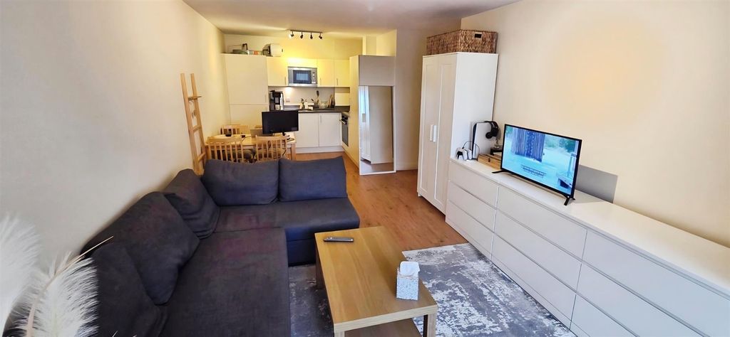 Property photo 3 of 10