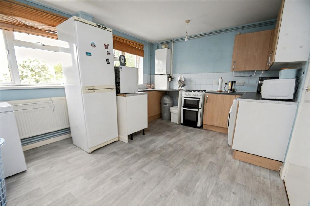 Property photo 3 of 6 Dsc_8934.Jpg